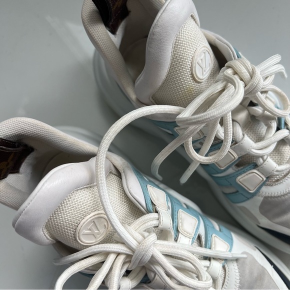 Louis Vuitton Arclight Size 8 - Picture 10 of 10